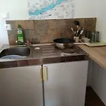Balatuniversum Apartmanhouse شقة Révfülöp