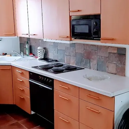 Balatuniversum Apartmanhouse Révfülöp
