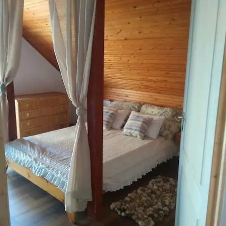 Balatuniversum Apartmanhouse Révfülöp