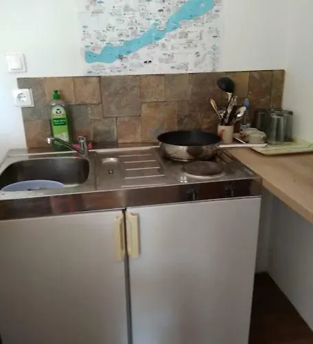 Balatuniversum Apartmanhouse 아파트 레브풀롭