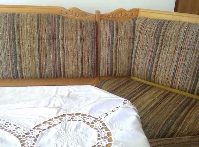 아파트 Balatuniversum Apartmanhouse 레브풀롭